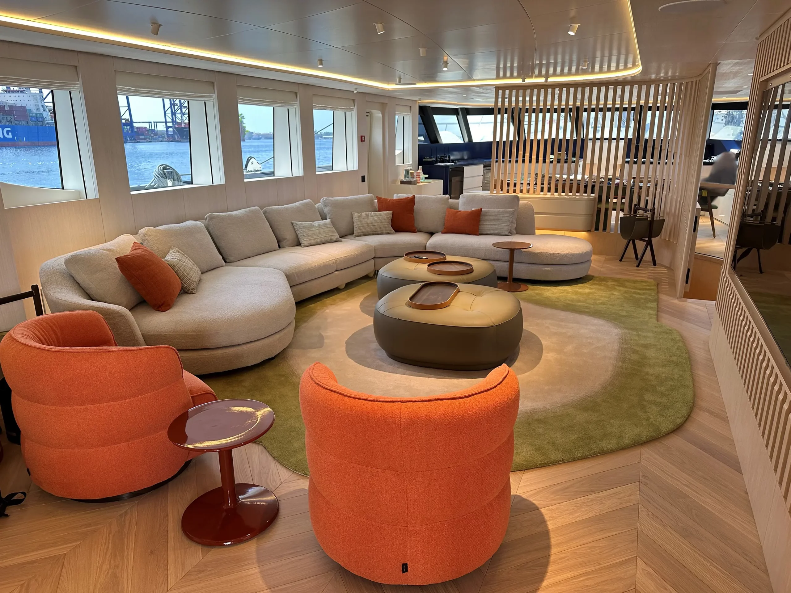 interior design lounge legato yacht - Wetzels Brown interior design lounge legato yacht - Wetzels Brown